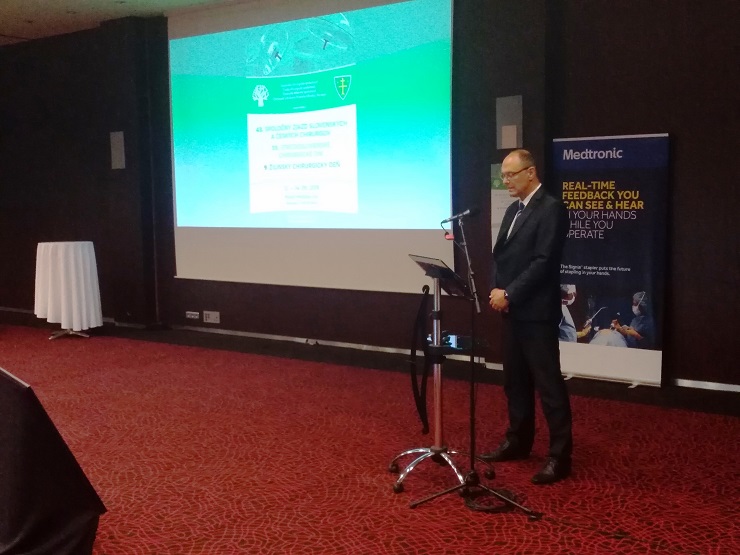Generálny riaditeľ žilinskej nemocnice Igor Stalmašek na kongrese vyzdvihol úspechy žilinskej chirurgie Generálny riaditeľ žilinskej nemocnice Igor Stalmašek na kongrese vyzdvihol úspechy žilinskej chirurgie