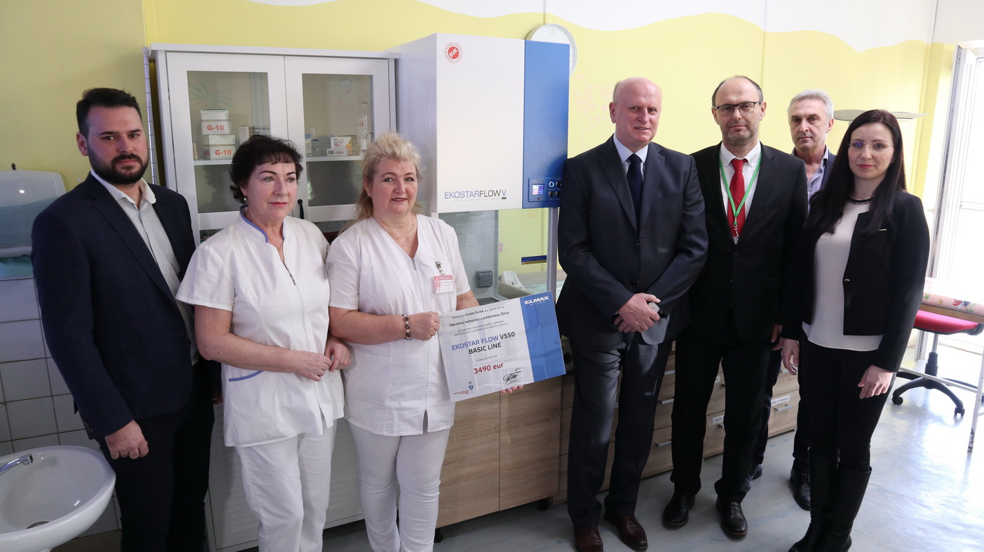 Spoločnosť ELMAX Žilina darovala oddeleniu neonatológie nový laminárny box